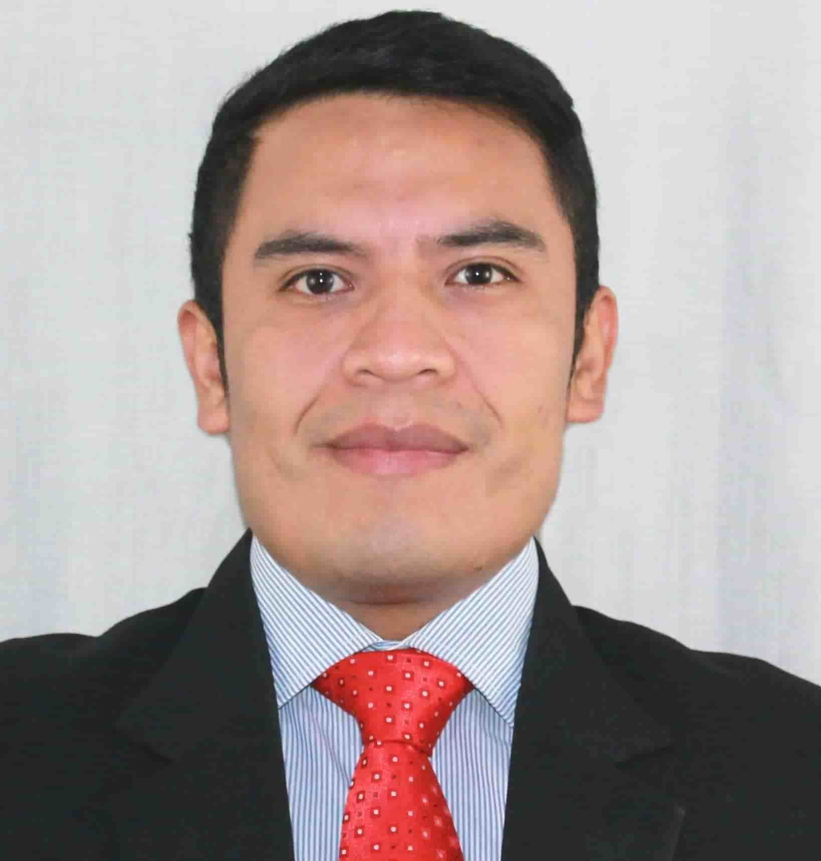 Carlos Alexander Mucía Ixén